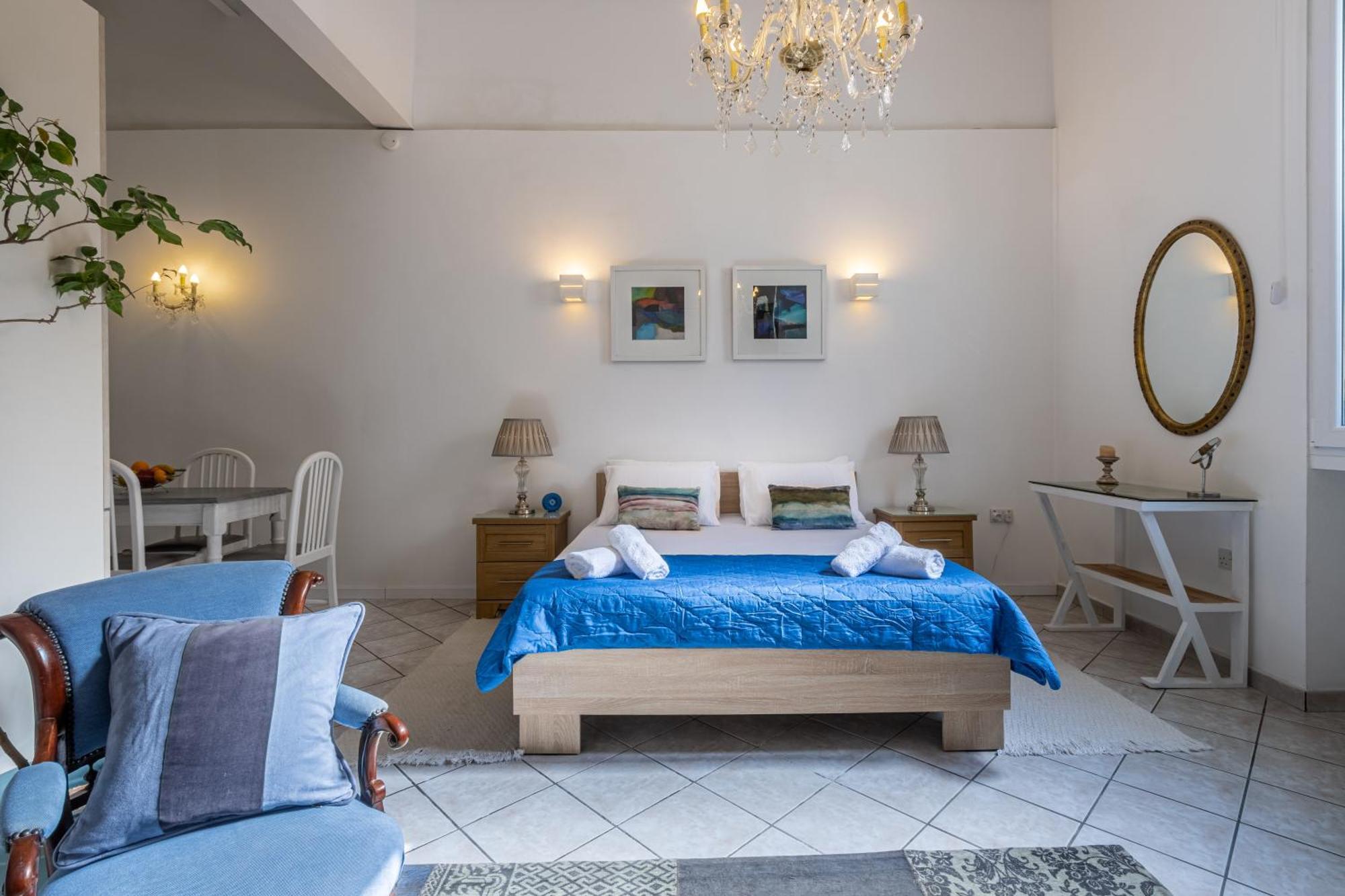 Cozy Carisma Lodging - Central, New And Independent Studio Apartment สลีมา ภายนอก รูปภาพ