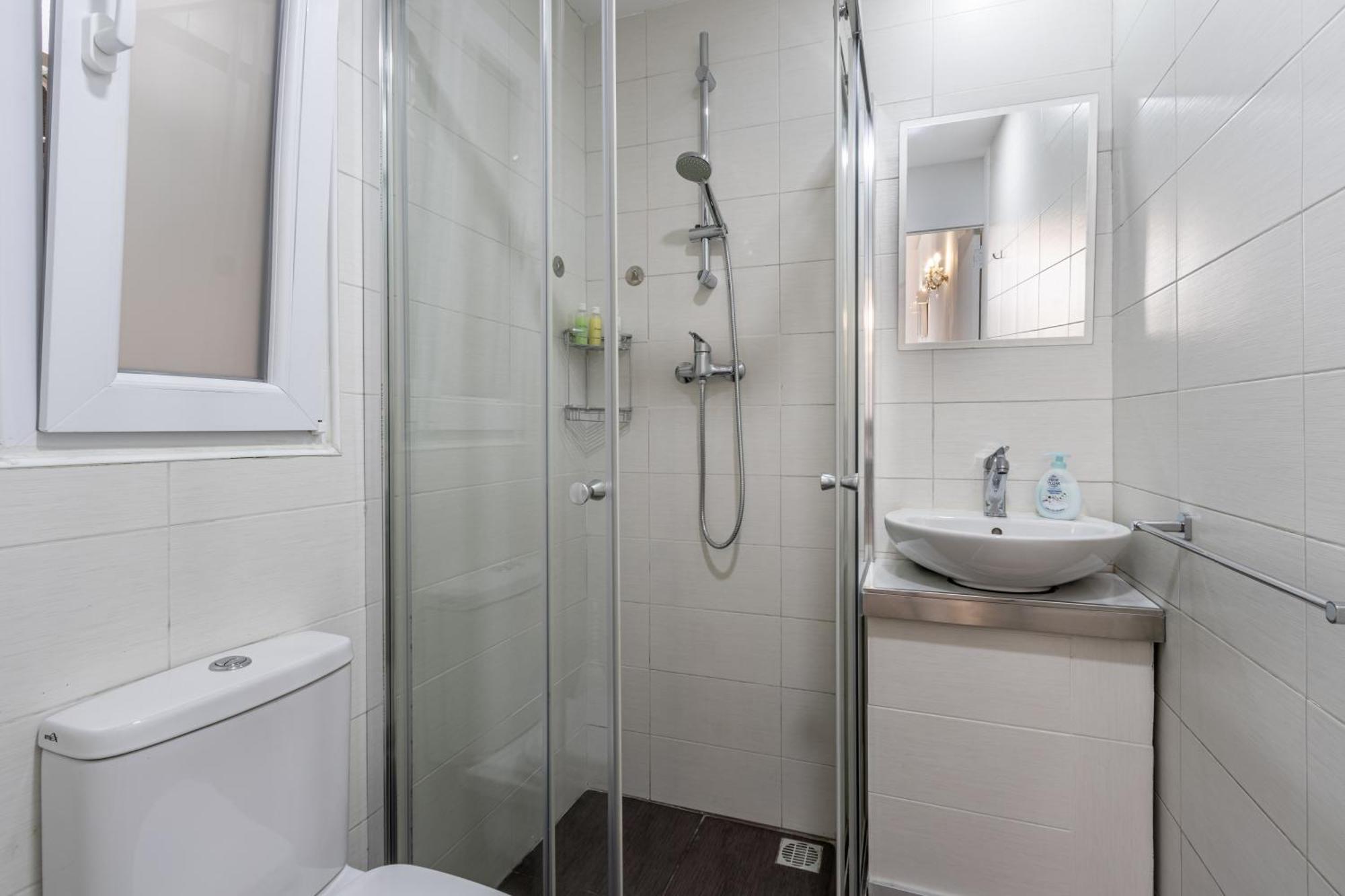 Cozy Carisma Lodging - Central, New And Independent Studio Apartment สลีมา ภายนอก รูปภาพ