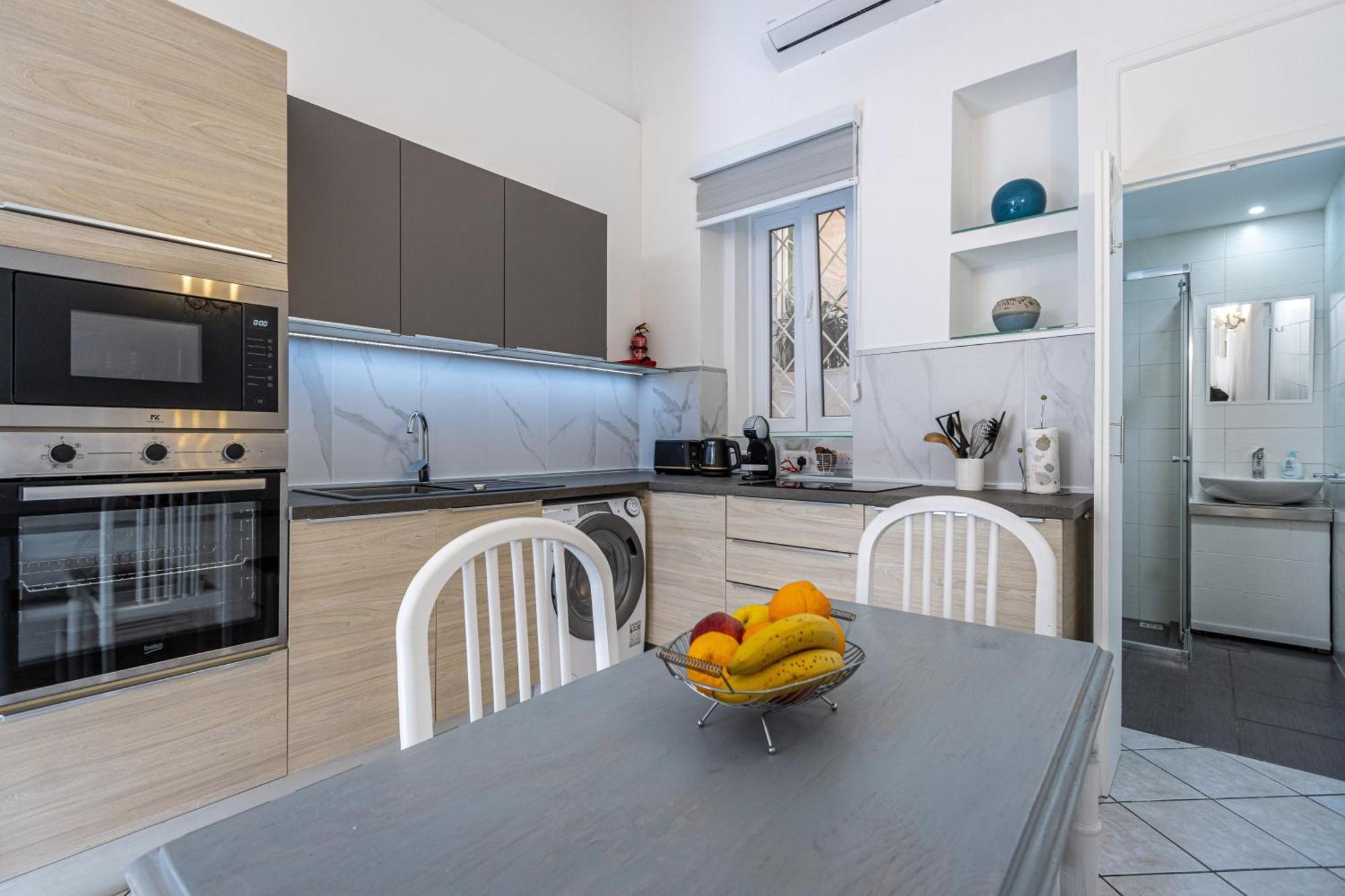 Cozy Carisma Lodging - Central, New And Independent Studio Apartment สลีมา ภายนอก รูปภาพ
